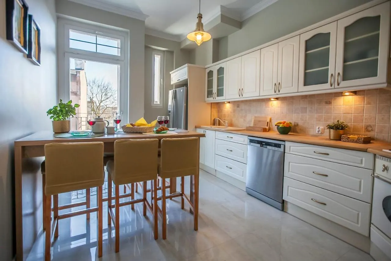 Aladyn - Minuta Do Monte Cassino Apartment Sopot